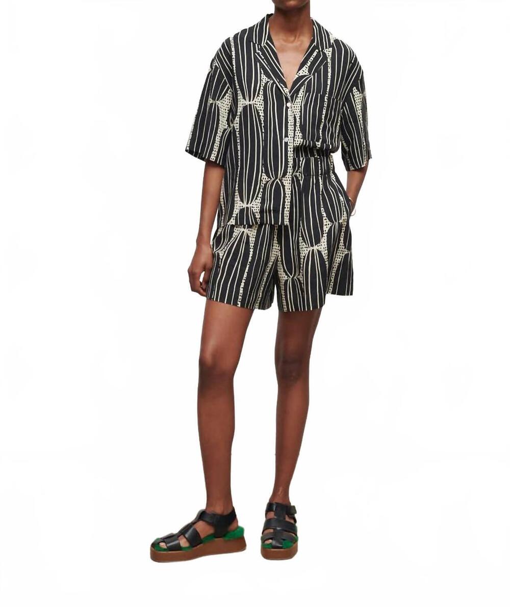 NEW JAKKE cactus fresno shorts in black